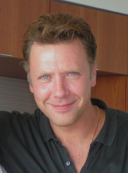 File:Mikael Persbrandt.jpg