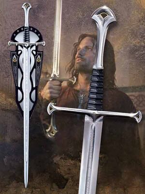 Noble Collection - Andúril.jpg